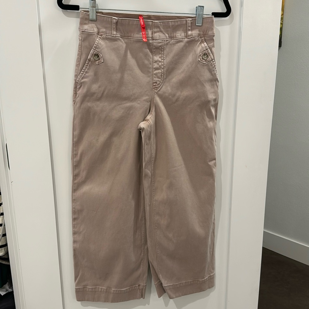 SPANXshape™ EveryWear
Cropped Wide Leg Jeans with Patch Pockets, Light Pink